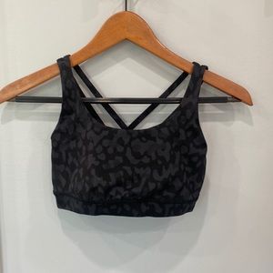 Lululemon sports bra